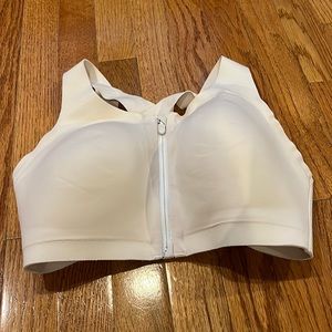 EUC lululemon sports bra 34E